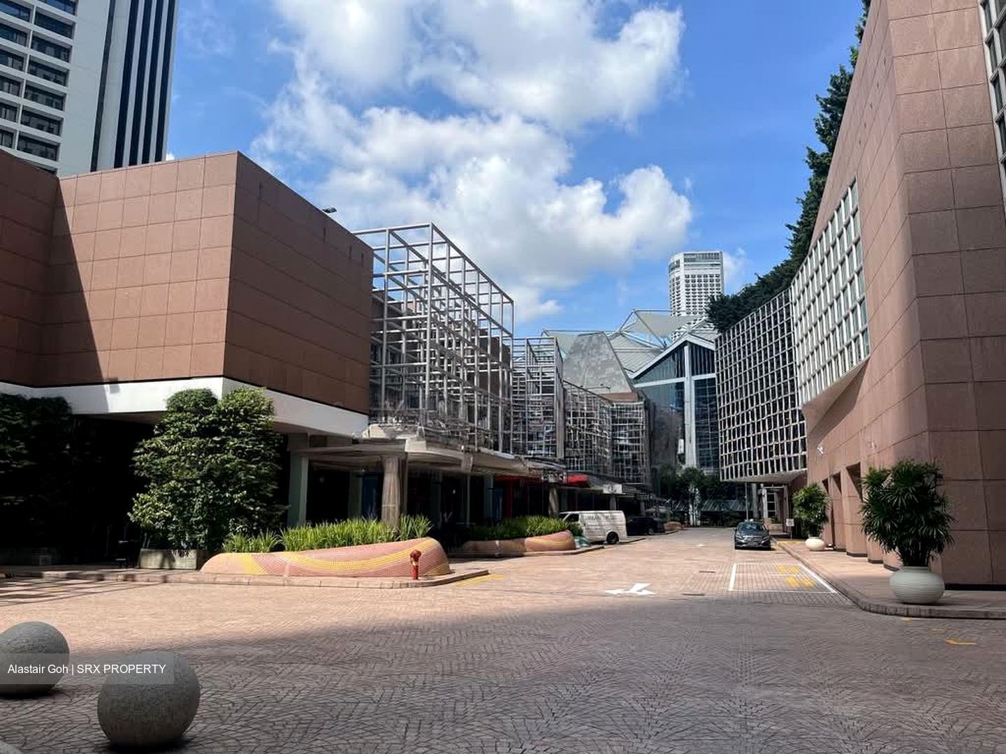 Millenia Walk (D1), Retail #589747141